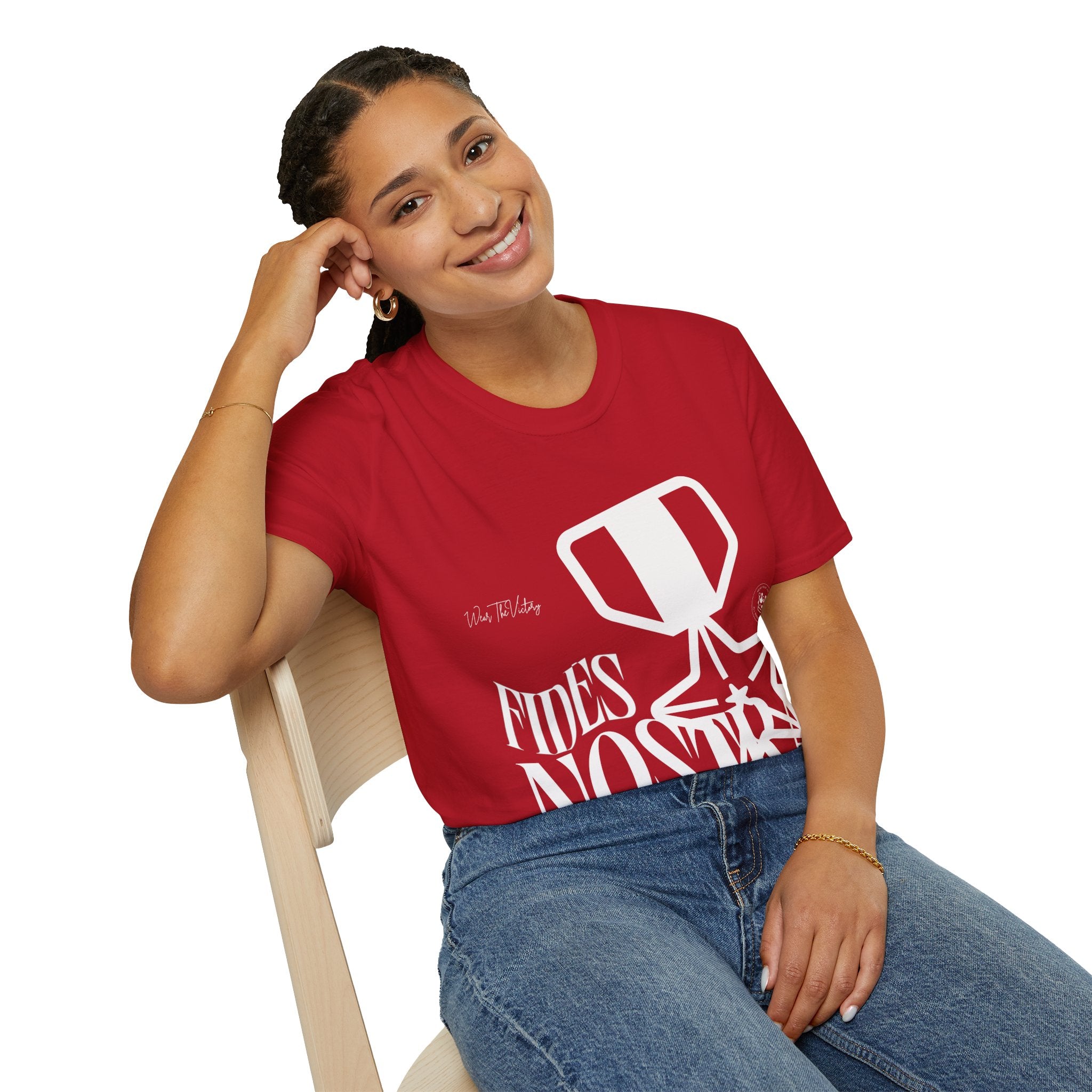 Fides Nostra Grafik-T-Shirt